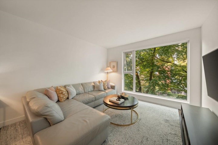 Photo 7 at 702 - 7228 Adera Street, South Granville, Vancouver West