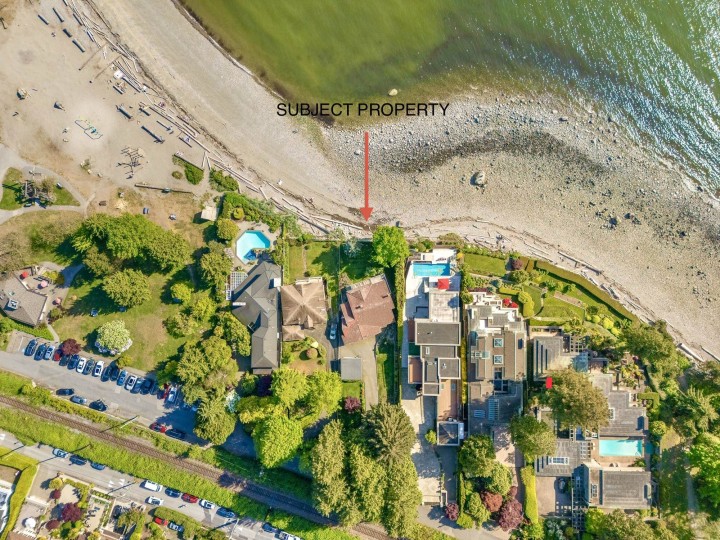 Photo 1 at 2560 Bellevue Avenue, Dundarave, West Vancouver