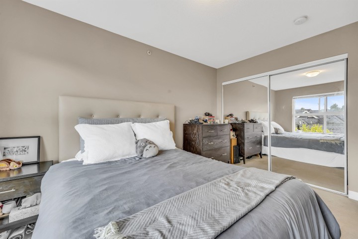 Photo 14 at 403 - 7088 Mont Royal Square, Champlain Heights, Vancouver East