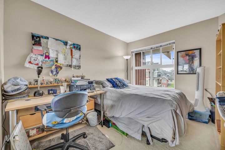 Photo 15 at 403 - 7088 Mont Royal Square, Champlain Heights, Vancouver East