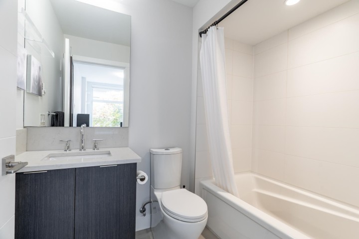 Photo 14 at 5510 Oak Street, Cambie, Vancouver West