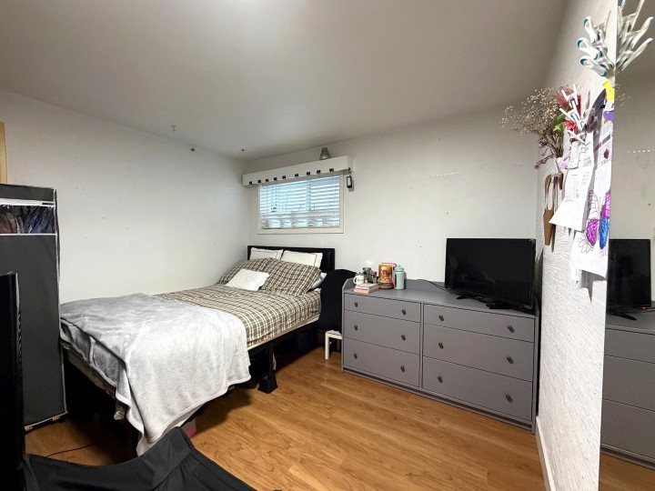 Photo 17 at 374 E 54th Avenue, South Vancouver, Vancouver East