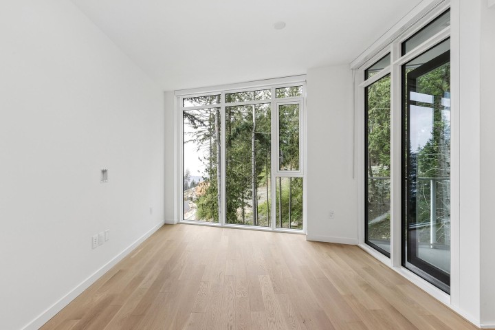 Photo 2 at 704 - 3963 Uplands Way, Cypress Park Estates, West Vancouver