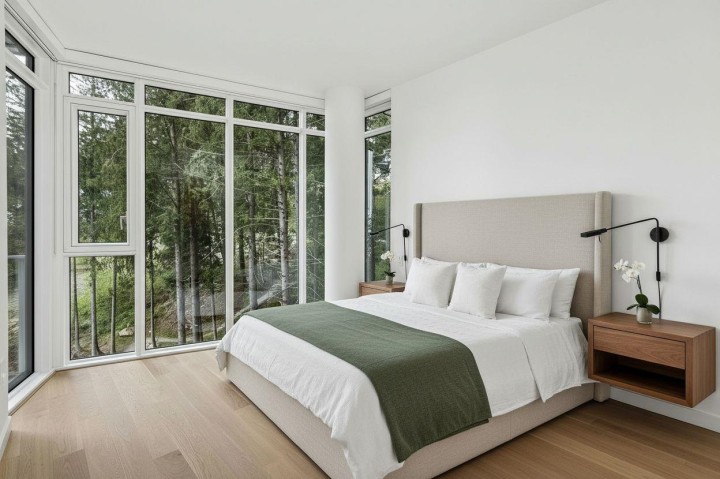 Photo 13 at 704 - 3963 Uplands Way, Cypress Park Estates, West Vancouver