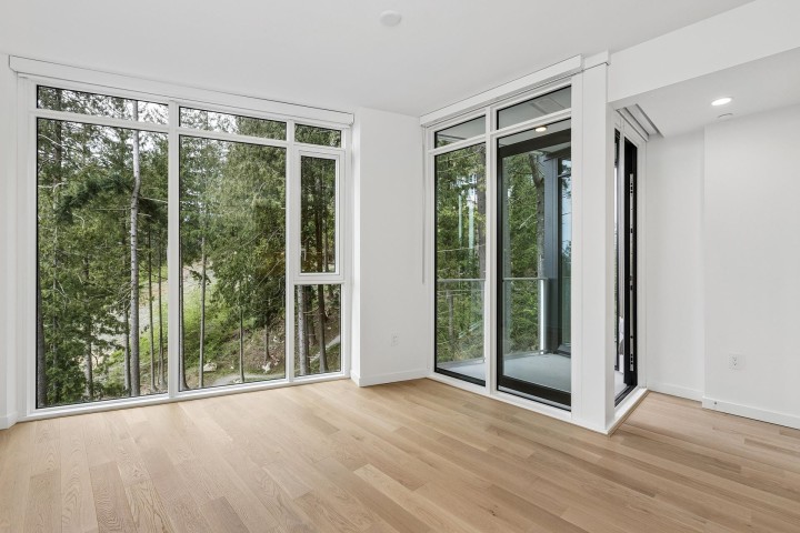 Photo 3 at 704 - 3963 Uplands Way, Cypress Park Estates, West Vancouver