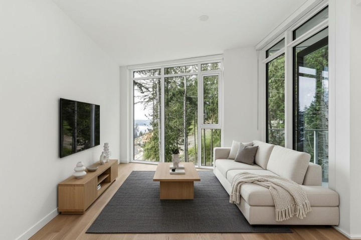 Photo 1 at 704 - 3963 Uplands Way, Cypress Park Estates, West Vancouver