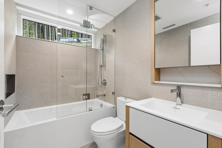 Photo 18 at 704 - 3963 Uplands Way, Cypress Park Estates, West Vancouver