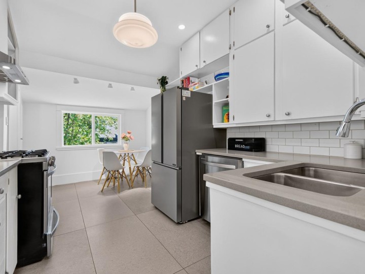 Photo 13 at 3730 Windsor Street, Fraser VE, Vancouver East