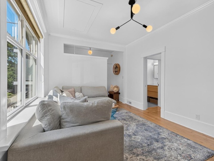 Photo 7 at 3730 Windsor Street, Fraser VE, Vancouver East
