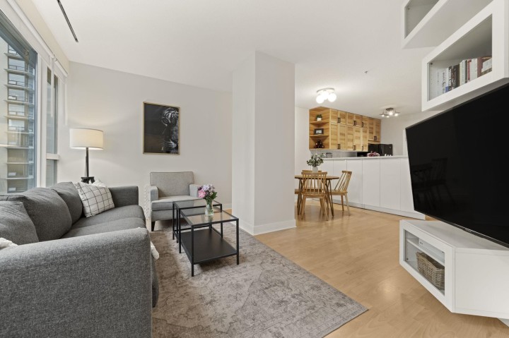 Photo 8 at 808 - 1177 Hornby Street, Downtown VW, Vancouver West