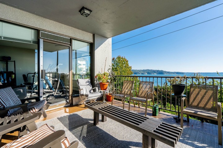 Photo 37 at 301 - 1930 Bellevue Avenue, Ambleside, West Vancouver