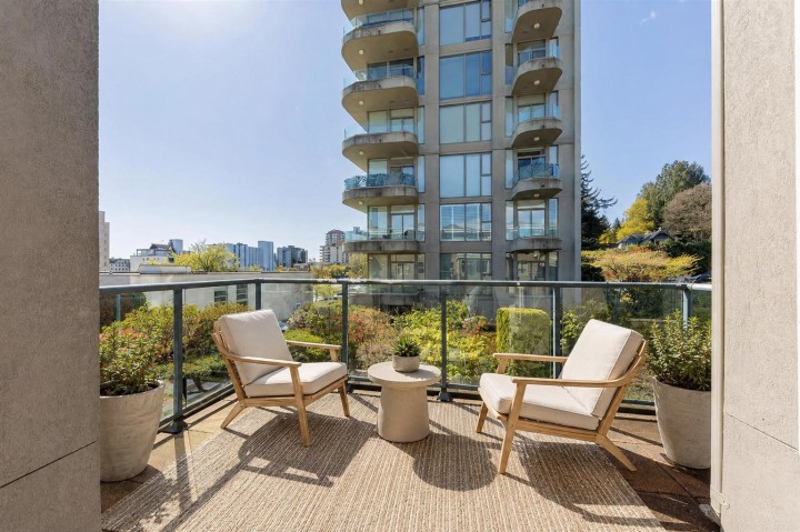 Photo 15 at 302 - 1765 Marine Drive, Ambleside, West Vancouver