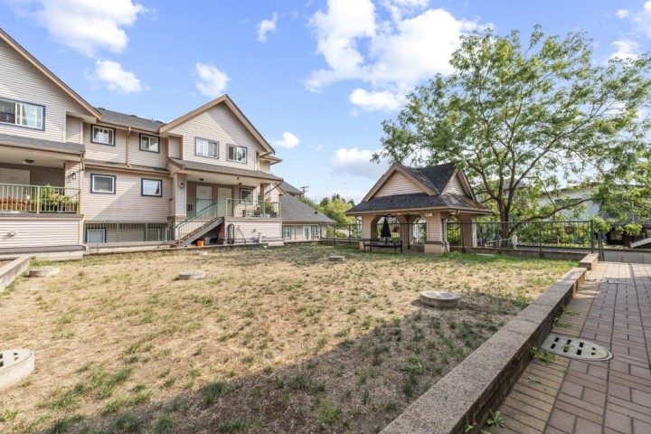 Photo 2 at 203 - 5625 Senlac Street, Killarney VE, Vancouver East