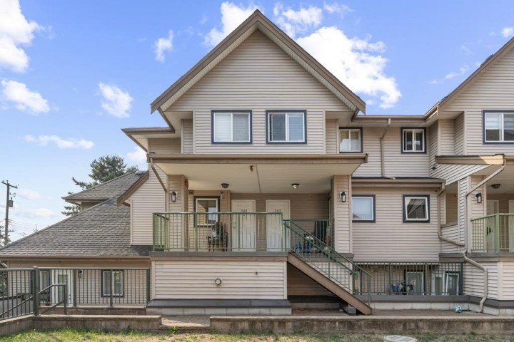 Photo 1 at 203 - 5625 Senlac Street, Killarney VE, Vancouver East