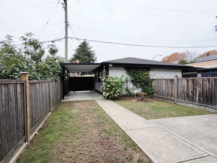 Photo 30 at 8559 Montcalm Street, Marpole, Vancouver West