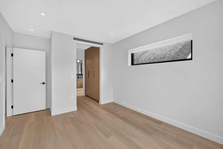 Photo 19 at 2 - 58 E 40th Avenue, Main, Vancouver East