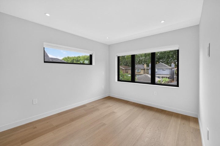 Photo 25 at 2 - 58 E 40th Avenue, Main, Vancouver East