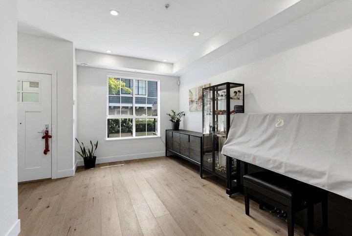Photo 9 at 8123 Shaughnessy Street, Marpole, Vancouver West