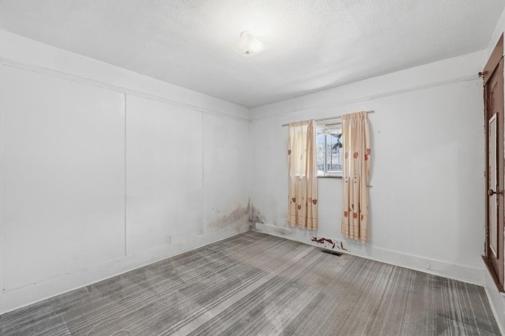 Photo 9 at 1016 E 18th Avenue, Fraser VE, Vancouver East