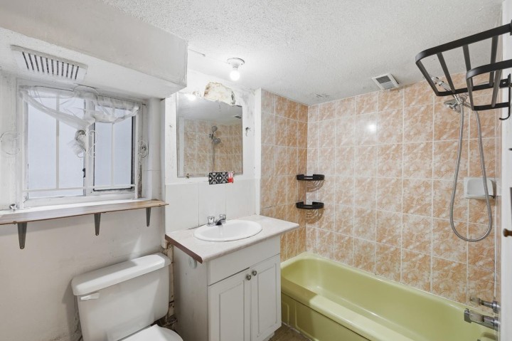 Photo 18 at 1016 E 18th Avenue, Fraser VE, Vancouver East