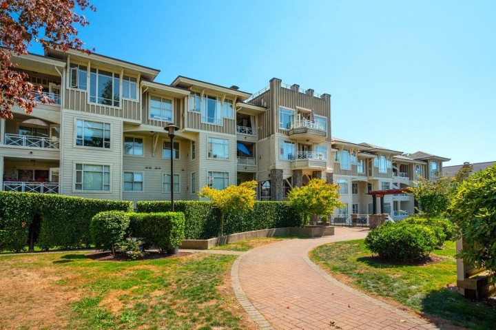 Photo 1 at 104 - 3625 Windcrest Drive, Roche Point, North Vancouver