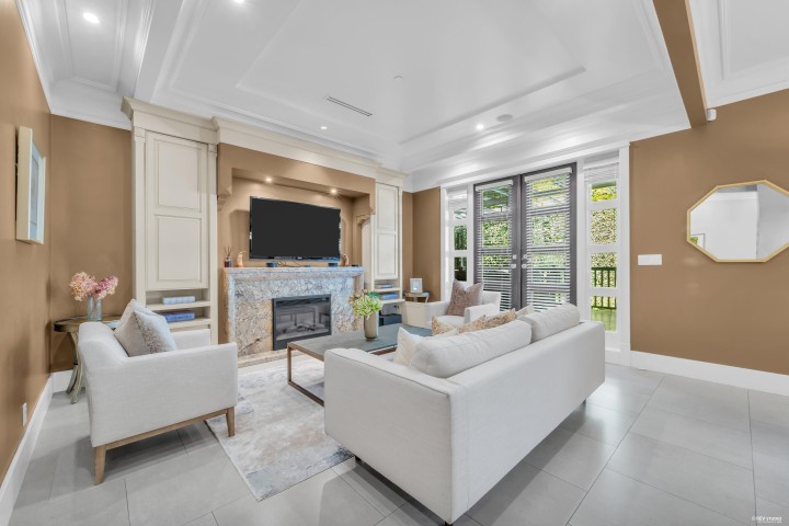 Photo 9 at 1425 W 26th Avenue, Shaughnessy, Vancouver West