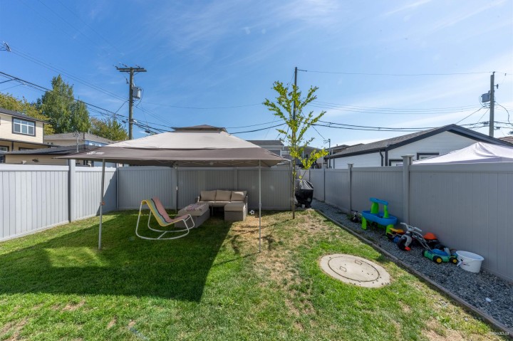 Photo 10 at 6532 Knight Street, Knight, Vancouver East