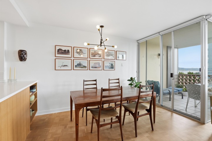 Photo 5 at 102 - 2135 Argyle Avenue, Dundarave, West Vancouver