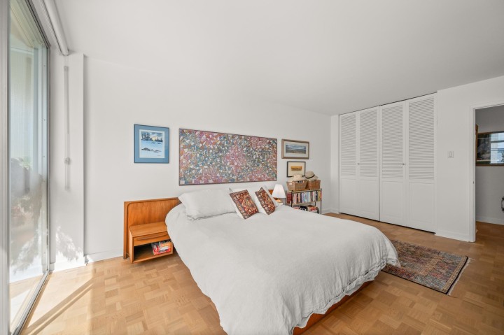Photo 10 at 102 - 2135 Argyle Avenue, Dundarave, West Vancouver