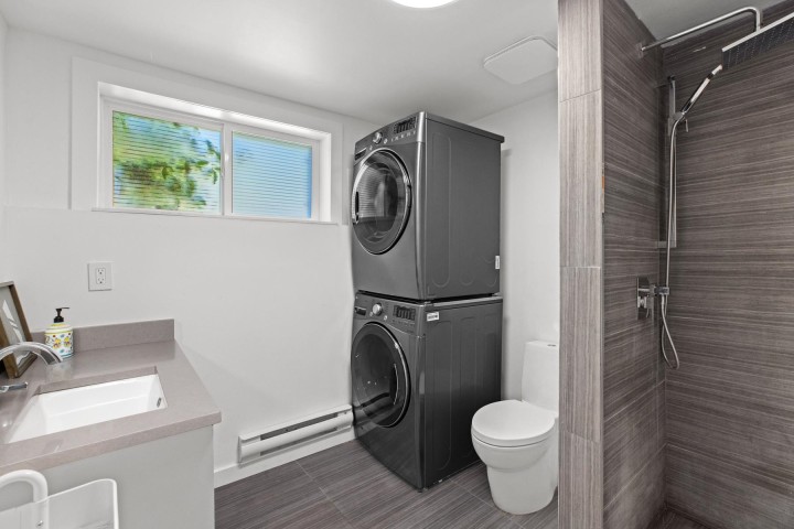 Photo 29 at 104 Bonnymuir Drive, Glenmore, West Vancouver