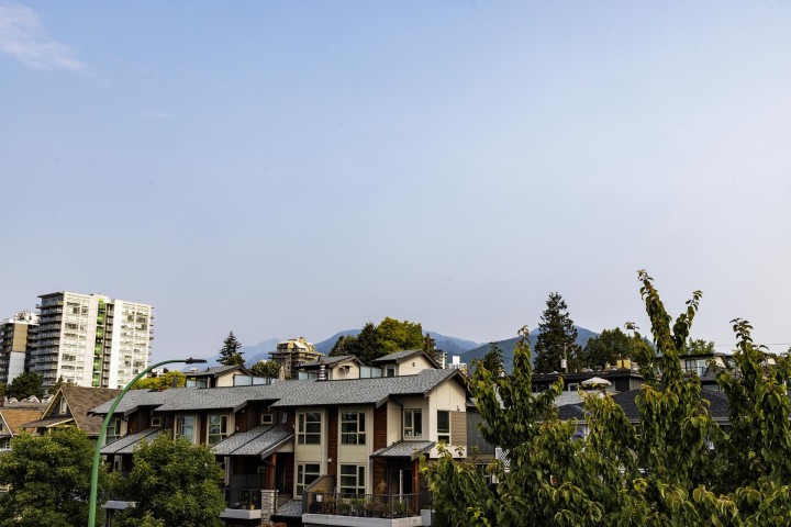 Photo 9 at 2 - 263 E 5th Street, Lower Lonsdale, North Vancouver