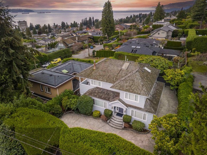 Photo 38 at 1631 22nd Street, Dundarave, West Vancouver