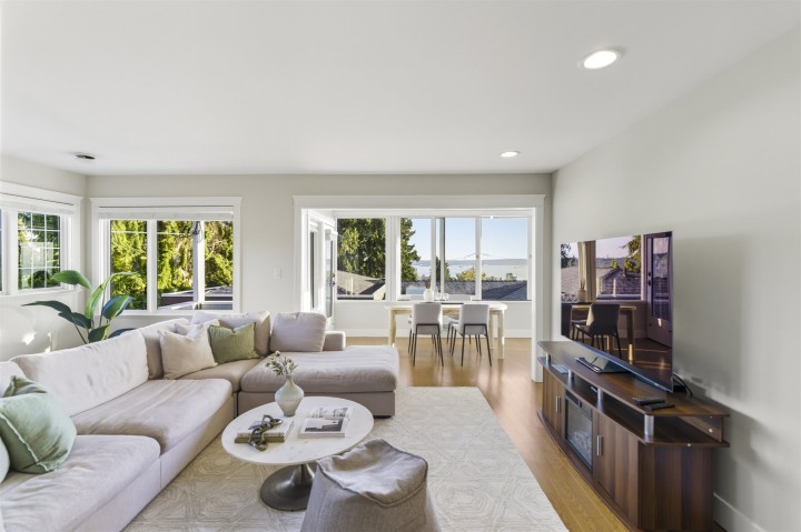 Photo 15 at 1631 22nd Street, Dundarave, West Vancouver