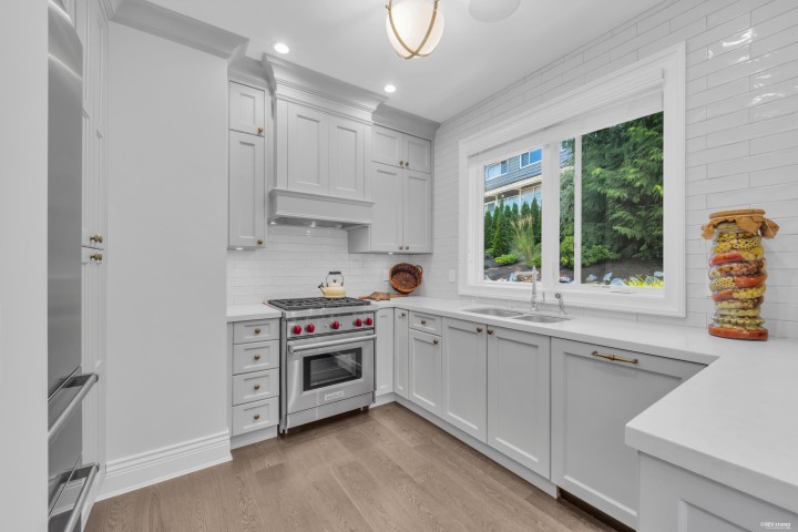 Photo 13 at 4135 Burkehill Place, Bayridge, West Vancouver