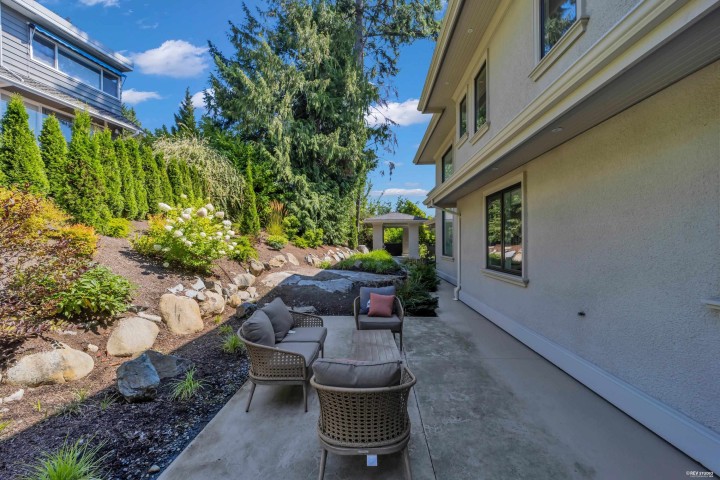 Photo 37 at 4135 Burkehill Place, Bayridge, West Vancouver