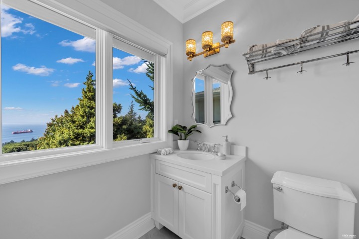 Photo 29 at 4135 Burkehill Place, Bayridge, West Vancouver