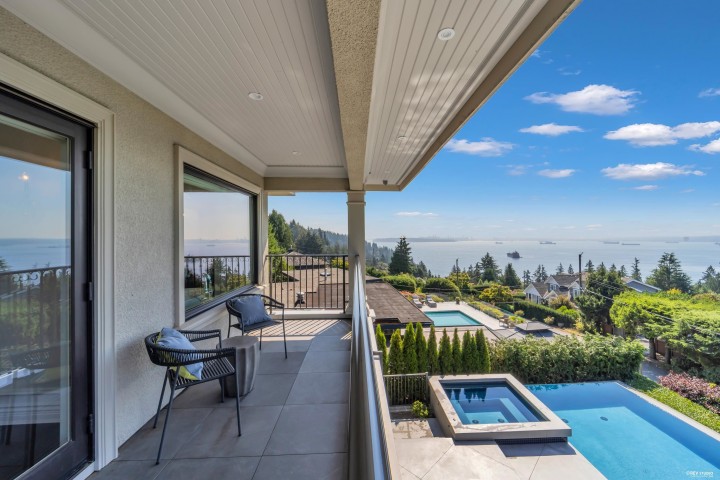 Photo 25 at 4135 Burkehill Place, Bayridge, West Vancouver