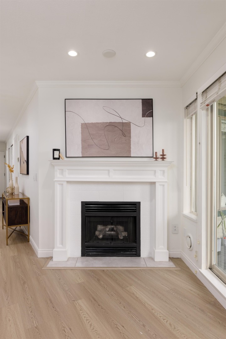 Photo 7 at 305 - 688 E 16th Avenue, Fraser VE, Vancouver East