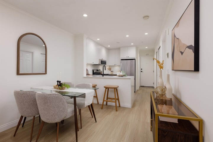 Photo 3 at 305 - 688 E 16th Avenue, Fraser VE, Vancouver East