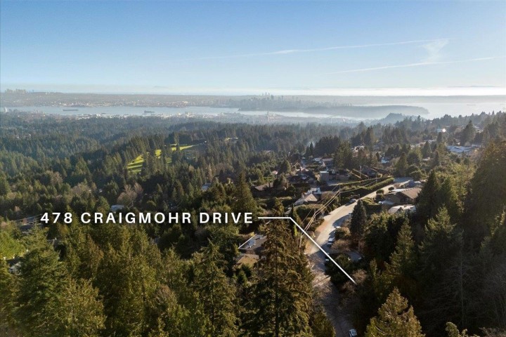 Photo 1 at 478 Craigmohr Drive, Glenmore, West Vancouver