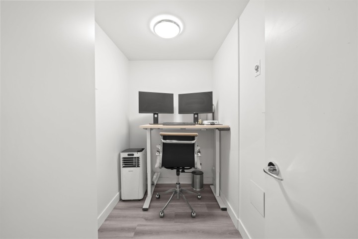 Photo 18 at 1511 - 833 Seymour Street, Downtown VW, Vancouver West