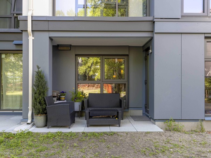 Photo 3 at 102 - 2528 E Broadway, Renfrew Heights, Vancouver East