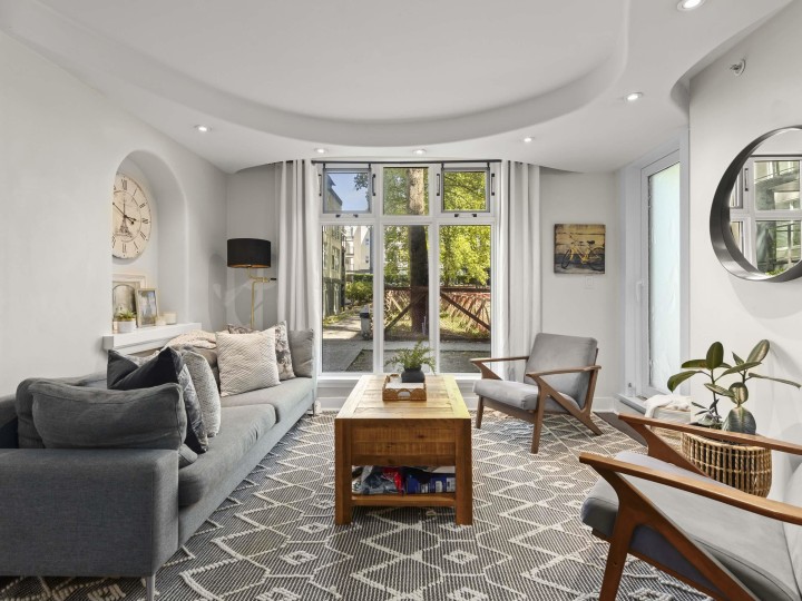 Photo 9 at 102 - 2528 E Broadway, Renfrew Heights, Vancouver East