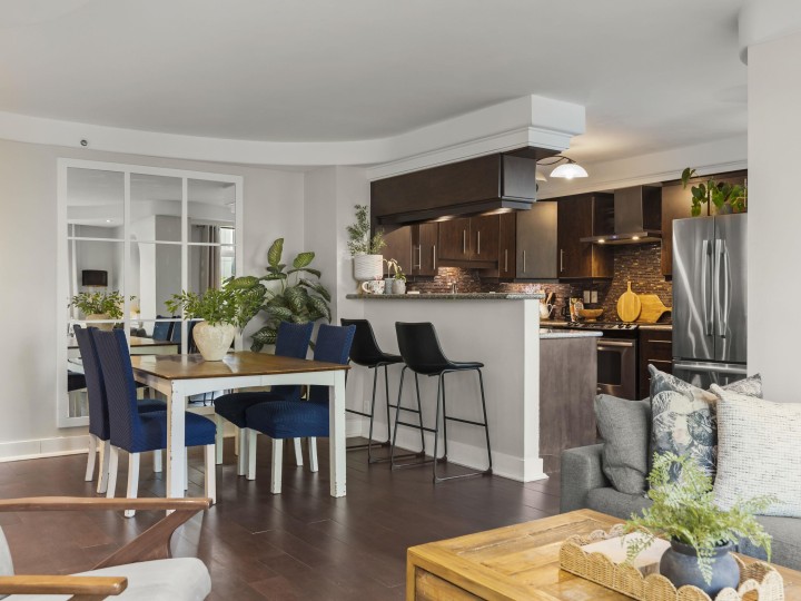 Photo 11 at 102 - 2528 E Broadway, Renfrew Heights, Vancouver East