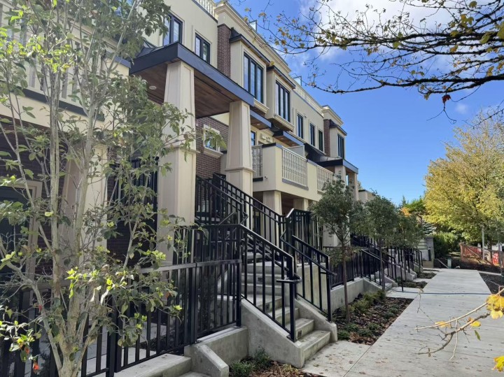 Photo 2 at 110 - 918 W 32nd Avenue, Cambie, Vancouver West