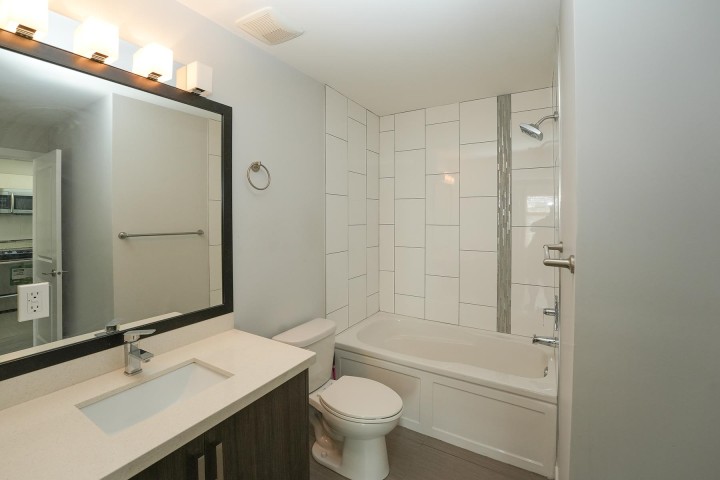 Photo 6 at 403 - 2408 E Broadway, Renfrew Heights, Vancouver East