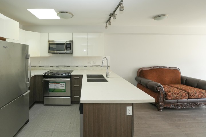 Photo 3 at 403 - 2408 E Broadway, Renfrew Heights, Vancouver East