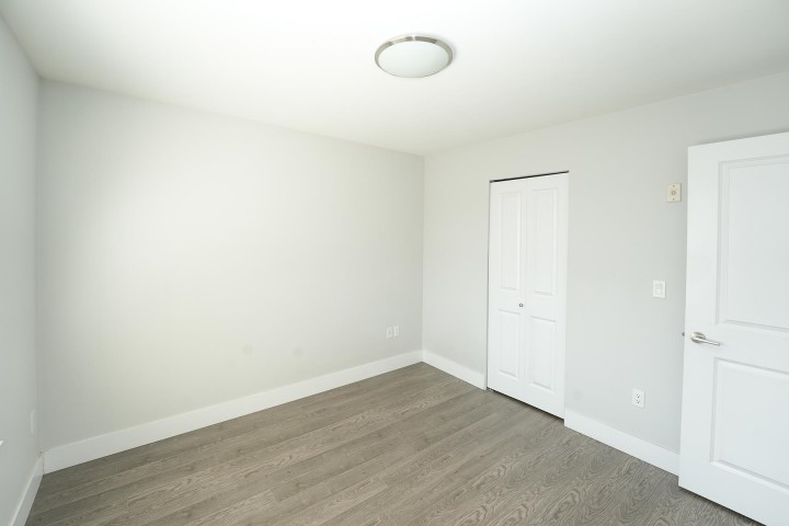 Photo 8 at 403 - 2408 E Broadway, Renfrew Heights, Vancouver East