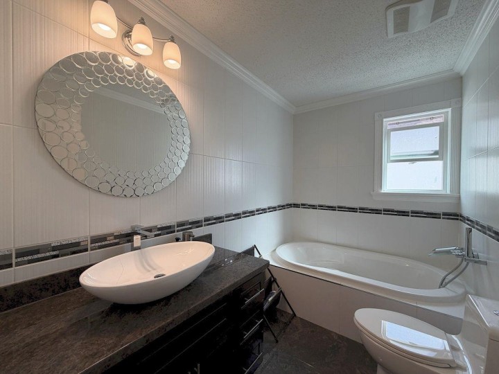 Photo 13 at 5885 Lincoln Street, Killarney VE, Vancouver East