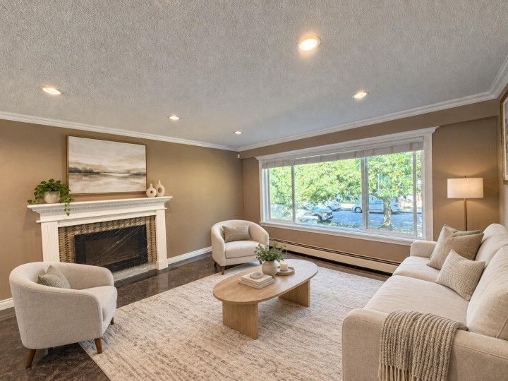 Photo 1 at 5885 Lincoln Street, Killarney VE, Vancouver East